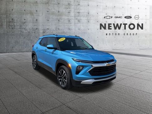 New 2026 Chevrolet TrailBlazer LT w/ Convenience Package FWD image 1