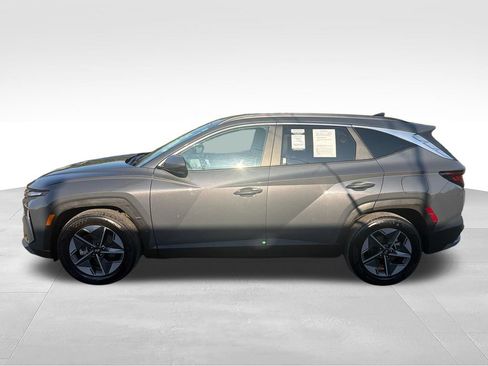 Used 2026 Hyundai Tucson SEL Plus FWD image 2