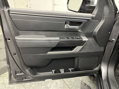 Used 2023 Toyota Tundra Platinum AWD/4WD image 9