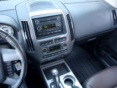 Used 2010 Ford Edge Limited image 45