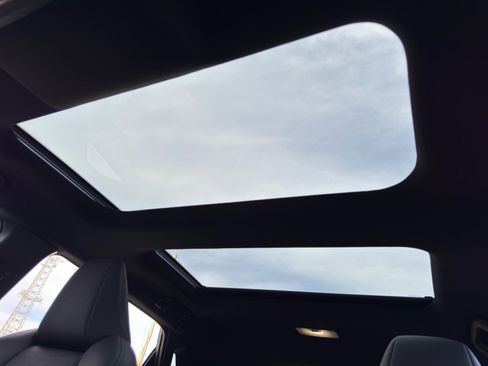 Used 2023 Toyota bZ4X Limited image 11