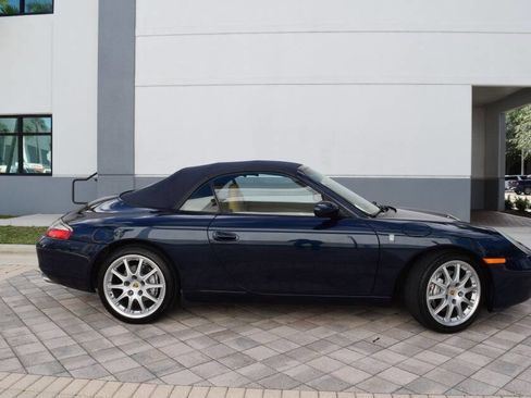Used 2000 Porsche 911 Carrera 4 image 9