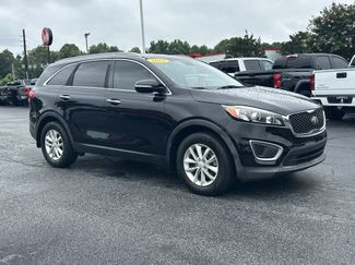 Used 2016 Kia Sorento FWD video 2