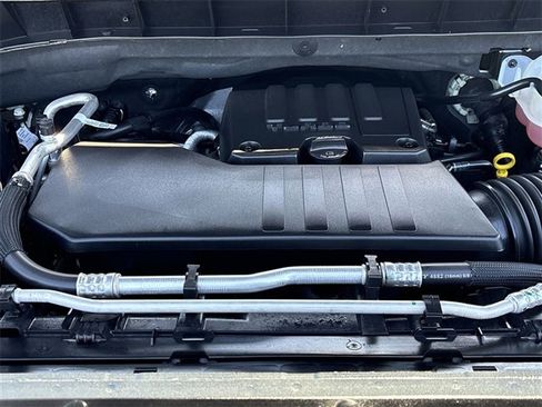 Certified 2025 Chevrolet Silverado 1500 LT image 29