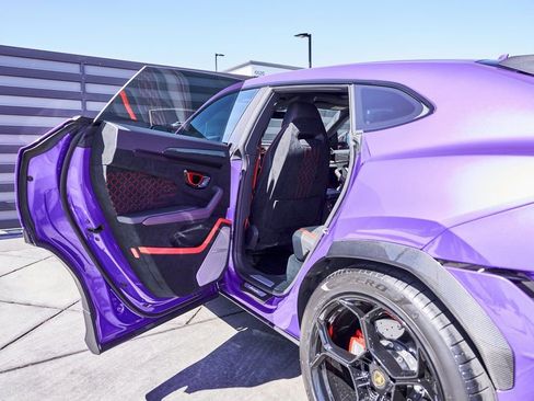 Used 2024 Lamborghini Urus Performante image 37