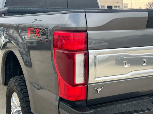 Used 2022 Ford F250 Limited image 13