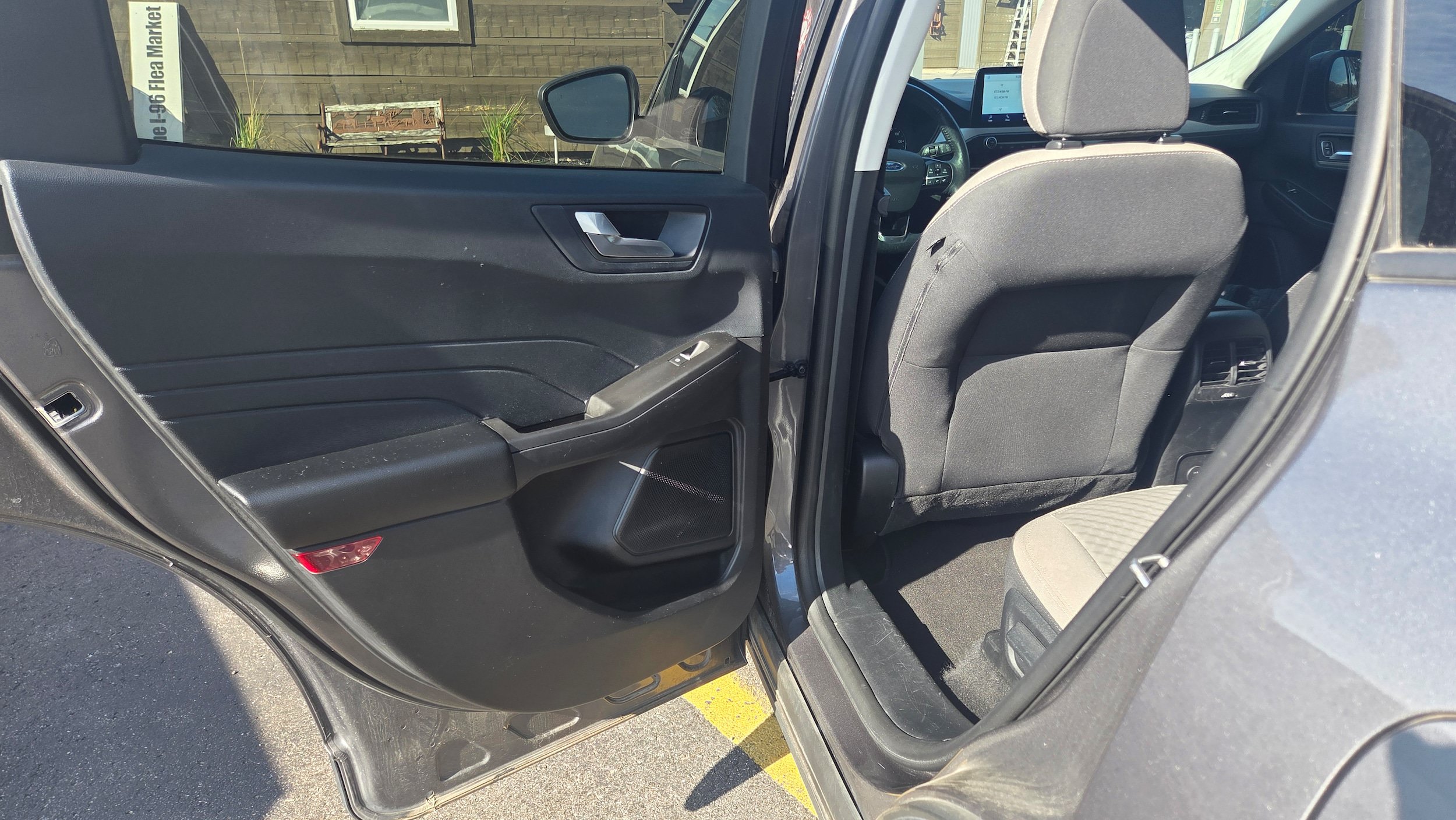 Used 2021 Ford Escape SE w/ Cold Weather Package AWD/4WD image 11