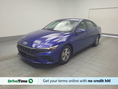 Used 2025 Hyundai Elantra SE FWD image 1