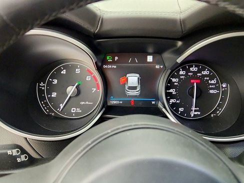 Used 2023 Alfa Romeo Stelvio Veloce AWD/4WD image 15