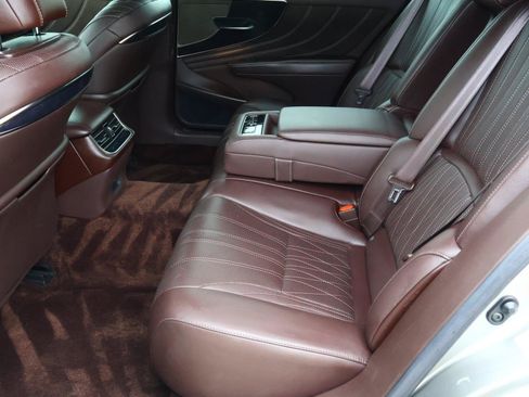 Used 2020 Lexus LS 500 w/ Interior Upgrade Package RWD image 19