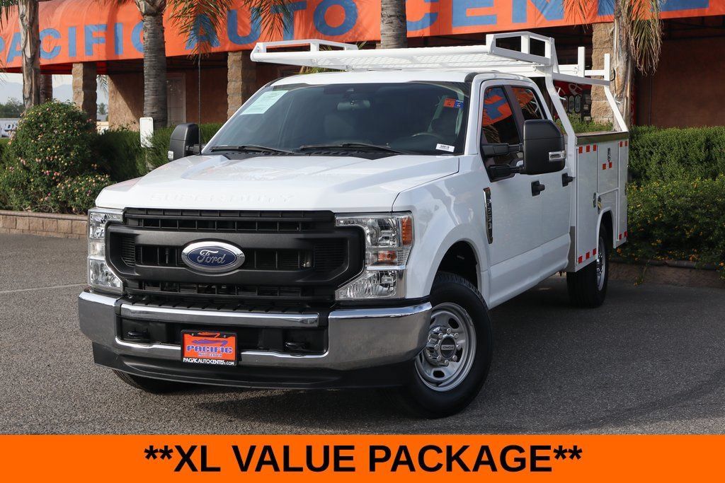 Used 2022 Ford F250 XL w/ Power Equipment Group RWD image 4