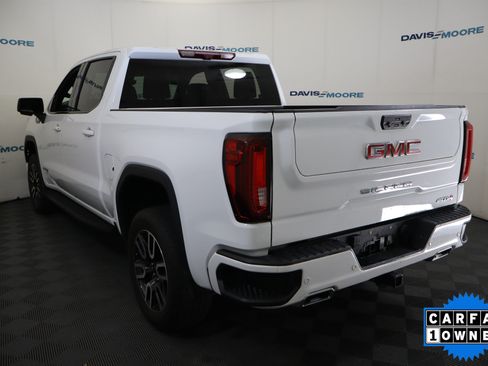 Used 2024 GMC Sierra 1500 AT4 w/ Technology Package AWD/4WD image 10