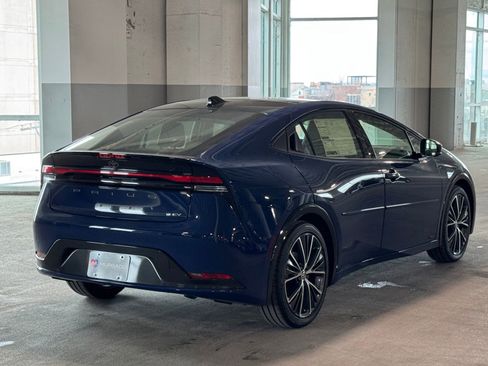 New 2026 Toyota Prius XLE image 9