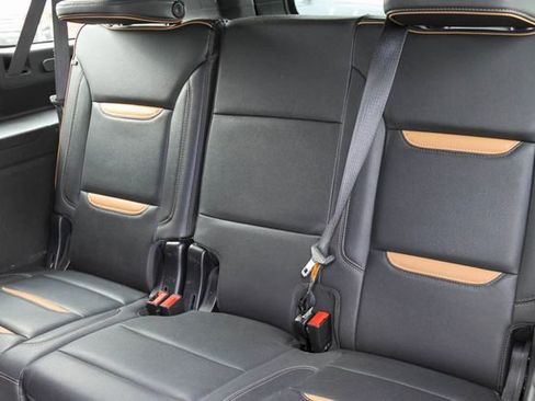 Used 2023 GMC Yukon XL AT4 image 17