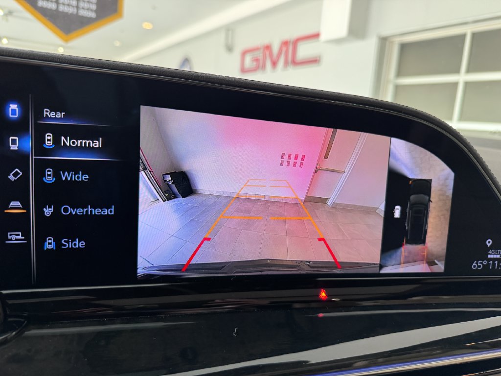 Certified 2024 Cadillac Escalade Premium Luxury AWD/4WD image 24