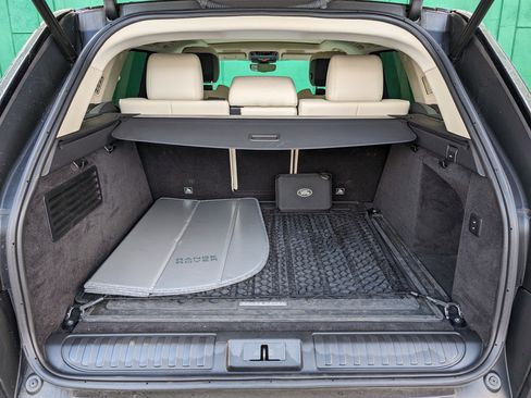 Used 2022 Land Rover Range Rover Sport HSE Silver Edition image 14