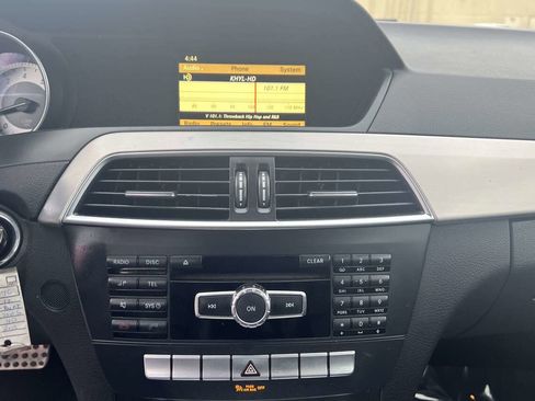 Used 2012 Mercedes-Benz C 250 Sedan image 14