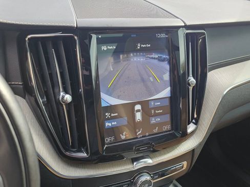 Used 2018 Volvo XC60 T6 Inscription w/ Convenience Package image 36