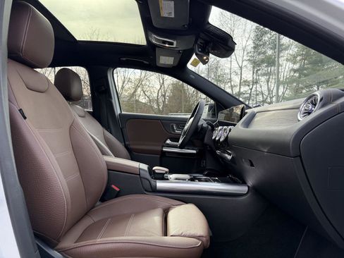 Used 2021 Mercedes-Benz GLA 250 4MATIC image 15