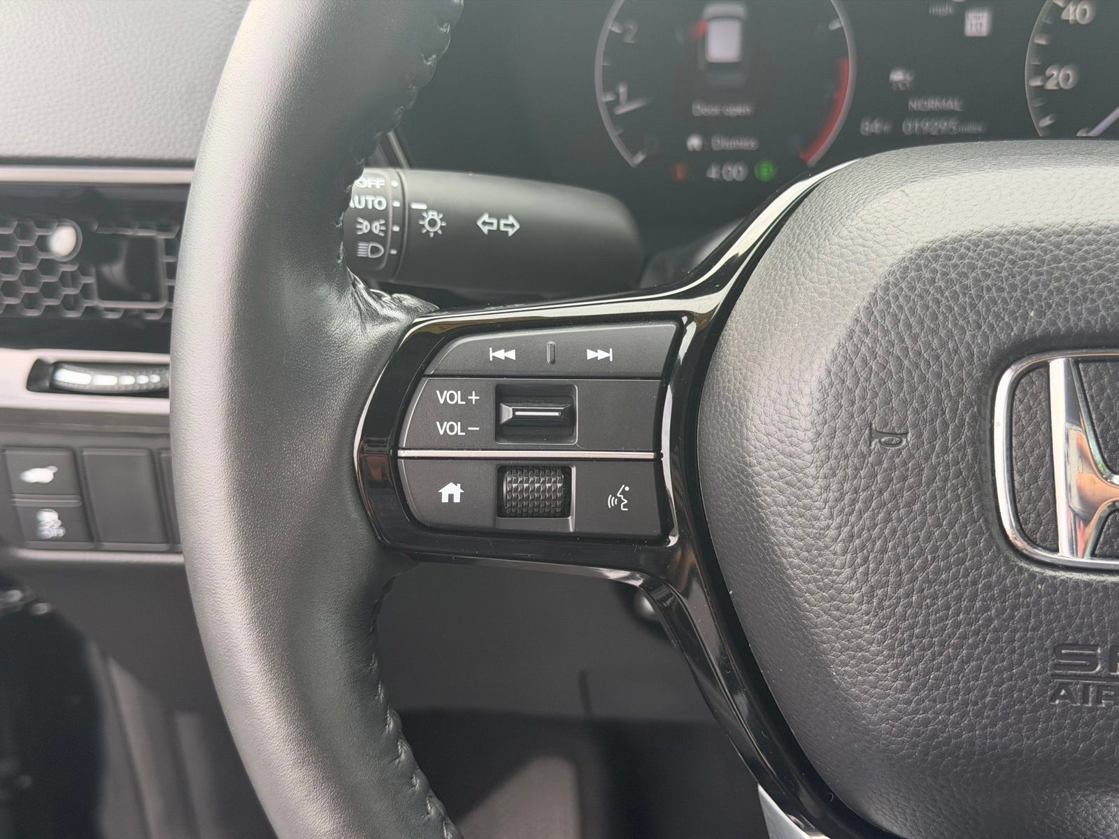 Used 2024 Honda CR-V EX-L image 17