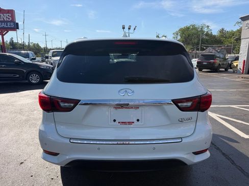 Used 2020 INFINITI QX60 Luxe w/ Essential Package FWD image 6