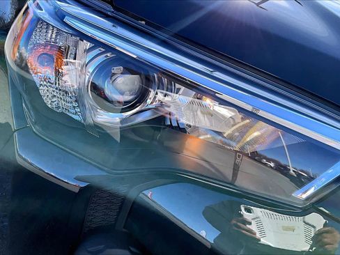 Used 2024 Toyota 4Runner SR5 Premium image 27