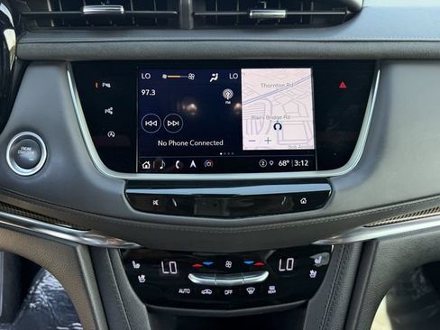 Used 2022 Cadillac XT5 Premium Luxury w/ Platinum Package FWD image 22
