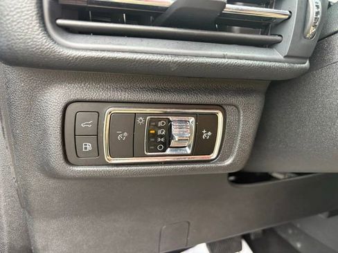 Used 2025 Lincoln Corsair Grand Touring w/ Equipment Group 301A AWD/4WD image 26
