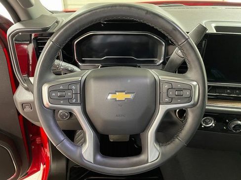 Used 2023 Chevrolet Silverado 1500 LT AWD/4WD image 14