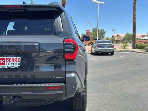 Used 2025 Toyota 4Runner TRD Off-Road Premium w/ Tow Technology Package AWD/4WD image 7