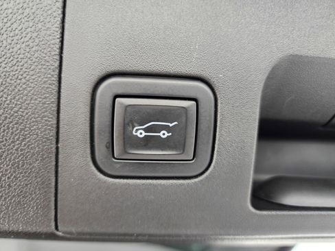 Used 2020 Cadillac XT5 Premium Luxury image 31