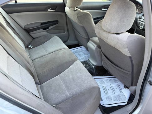Used 2009 Honda Accord LX-P image 13
