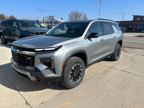 New 2026 Chevrolet Traverse Z71 image 2