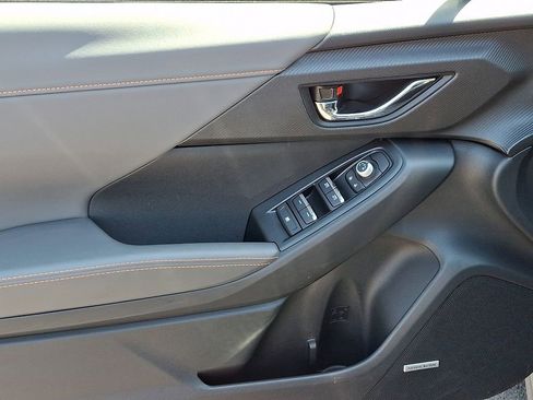 Used 2024 Subaru Crosstrek 2.5i Limited image 12