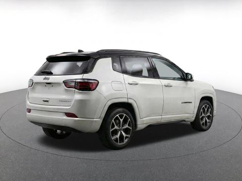 Used 2025 Jeep Compass Limited AWD/4WD image 9