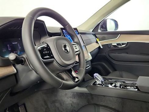 New 2026 Volvo XC90 T8 Core AWD/4WD image 12