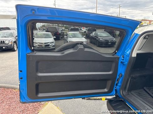 Used 2007 Toyota FJ Cruiser 4WD image 22