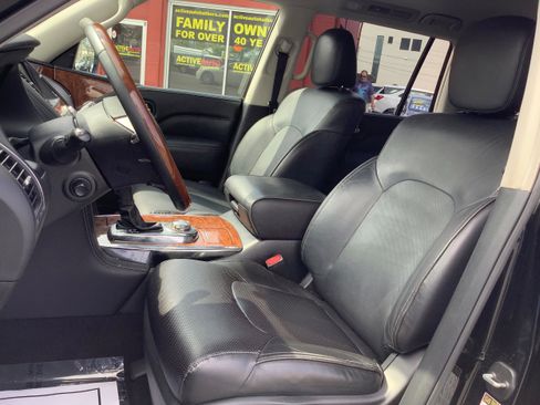Used 2019 INFINITI QX80 Luxe w/ 22" Wheel Package image 11