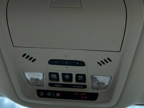 Used 2023 Buick Enclave Avenir w/ LPO, Floor Liner Package AWD/4WD image 50