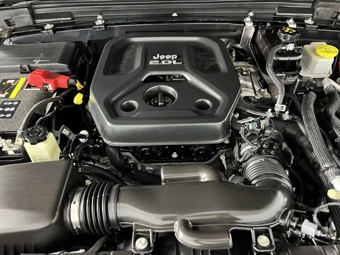 Certified 2022 Jeep Wrangler Unlimited Rubicon 4xe w/ Steel Bumper Group image 37