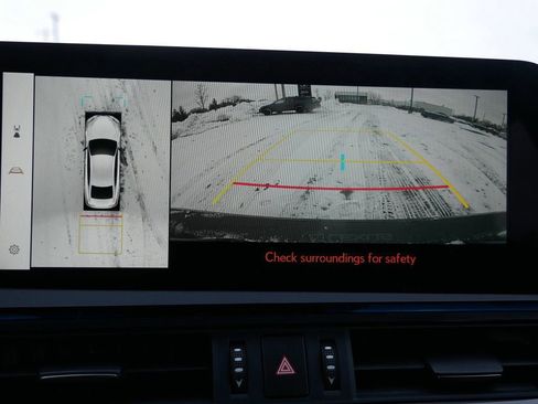 Certified 2025 Lexus ES 300h w/ Accessory Package (Z2) image 21