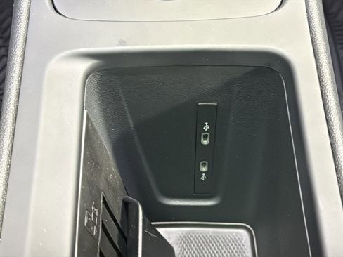 New 2026 Volkswagen Tiguan SE R-Line image 36