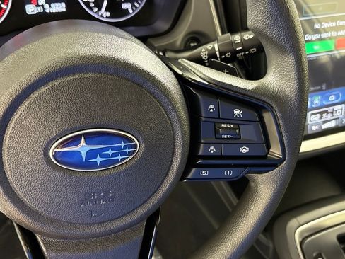 Used 2025 Subaru Crosstrek 2.5i Premium AWD/4WD image 28