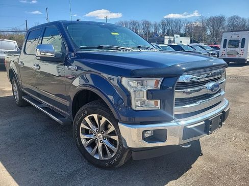 Used 2017 Ford F150 Lariat w/ Equipment Group 502A Luxury image 3