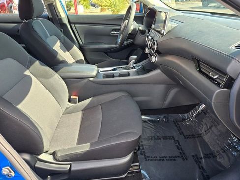 Certified 2023 Nissan Sentra SV FWD image 18