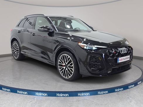New 2026 Audi SQ5 Prestige AWD/4WD image 3
