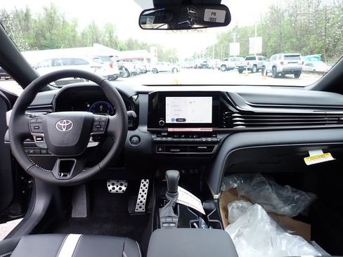 New 2026 Toyota Camry SE FWD image 13