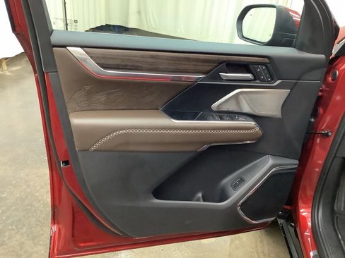 New 2026 GMC Acadia Denali Ultimate w/ LPO, All-Weather Package image 12