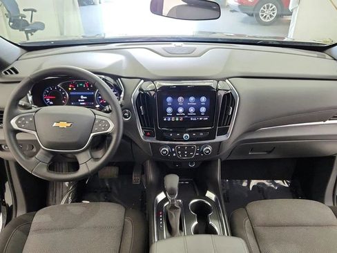 Used 2023 Chevrolet Traverse LT FWD image 34