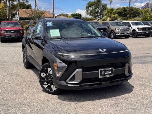 Used 2024 Hyundai Kona SEL AWD/4WD image 2